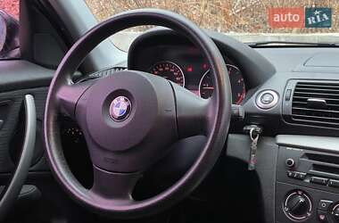 Хетчбек BMW 1 Series 2008 в Києві