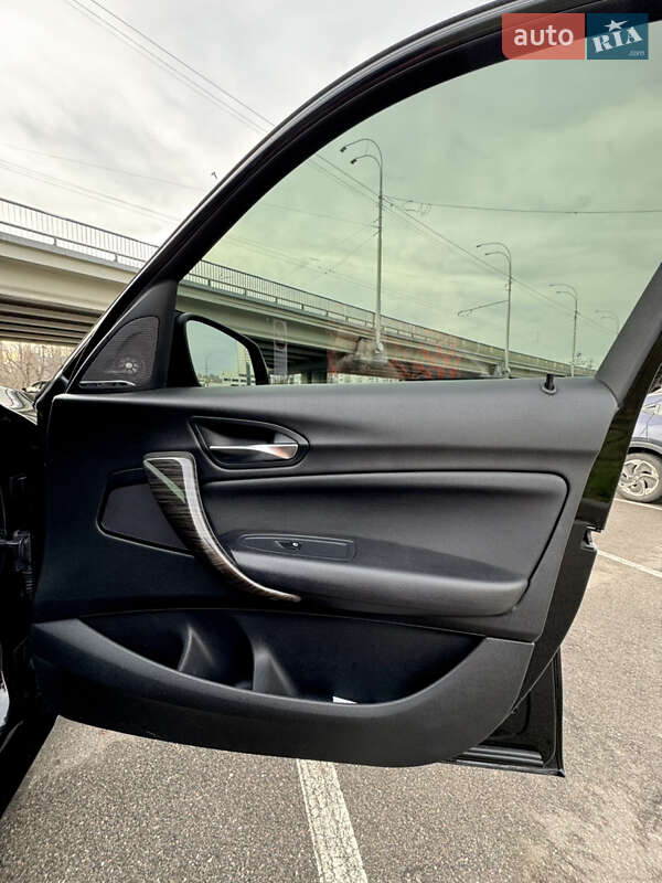 Хэтчбек BMW 1 Series 2012 в Киеве