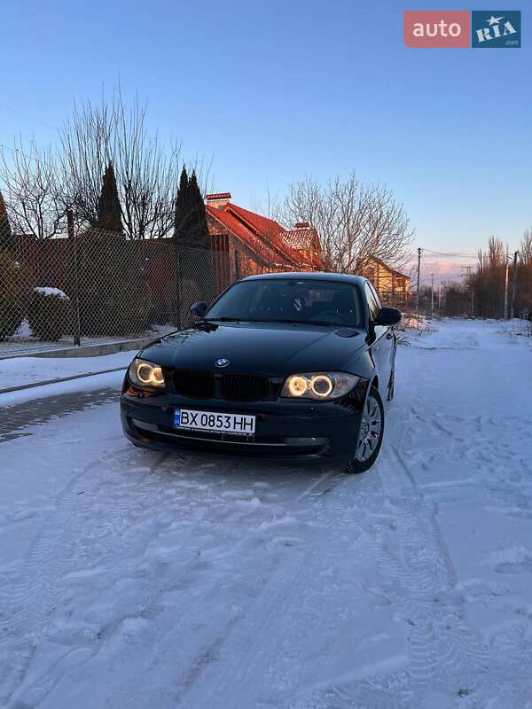 Хэтчбек BMW 1 Series 2011 в Хмельницком