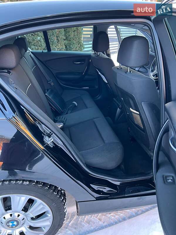 Хэтчбек BMW 1 Series 2011 в Хмельницком