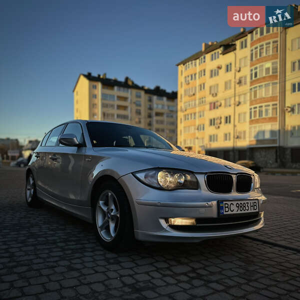 Хетчбек BMW 1 Series 2010 в Стрию