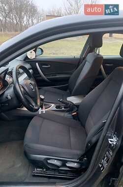 Хэтчбек BMW 1 Series 2008 в 