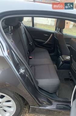 Хэтчбек BMW 1 Series 2008 в 