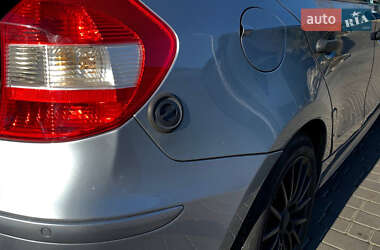 Хэтчбек BMW 1 Series 2006 в  фото 11 Хэтчбек BMW 1 Series 2006 в