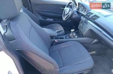 Хетчбек BMW 1 Series 2009 в 