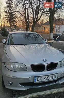 Хэтчбек BMW 1 Series 2005 в 