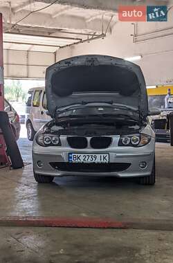 Хетчбек BMW 1 Series 2005 в Рівному