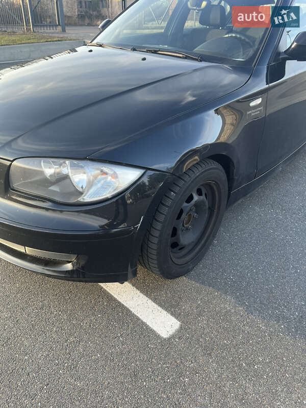 Хетчбек BMW 1 Series 2011 в Києві