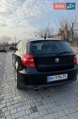 Хэтчбек BMW 1 Series 2008 в Южном