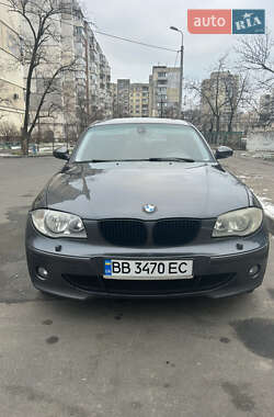 Хэтчбек BMW 1 Series 2005 в Киеве