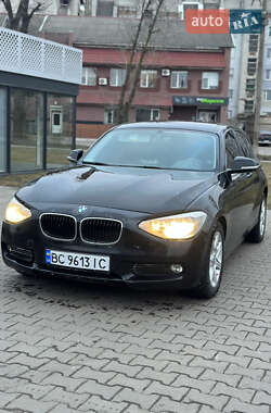 Хэтчбек BMW 1 Series 2012 в Червонограде