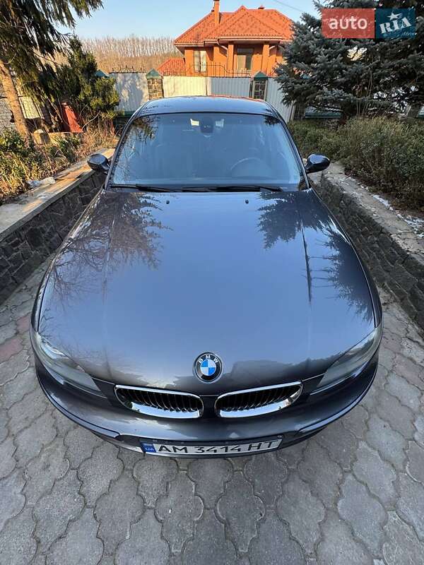 Хетчбек BMW 1 Series 2007 в Житомирі