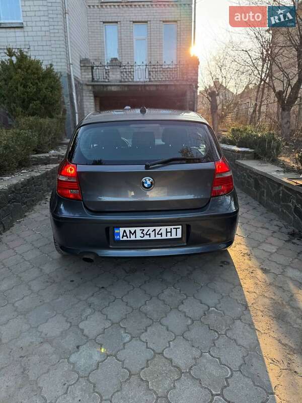 Хетчбек BMW 1 Series 2007 в Житомирі