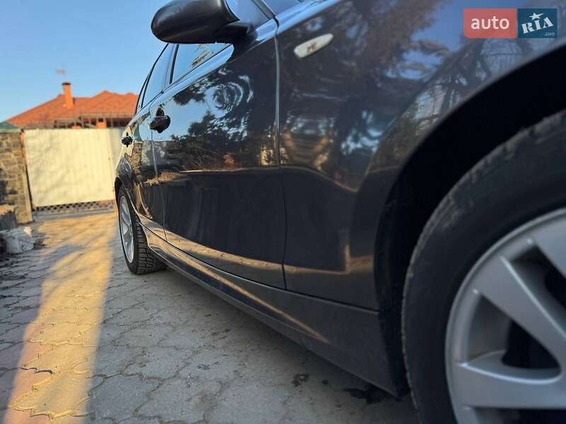 Хетчбек BMW 1 Series 2007 в Житомирі