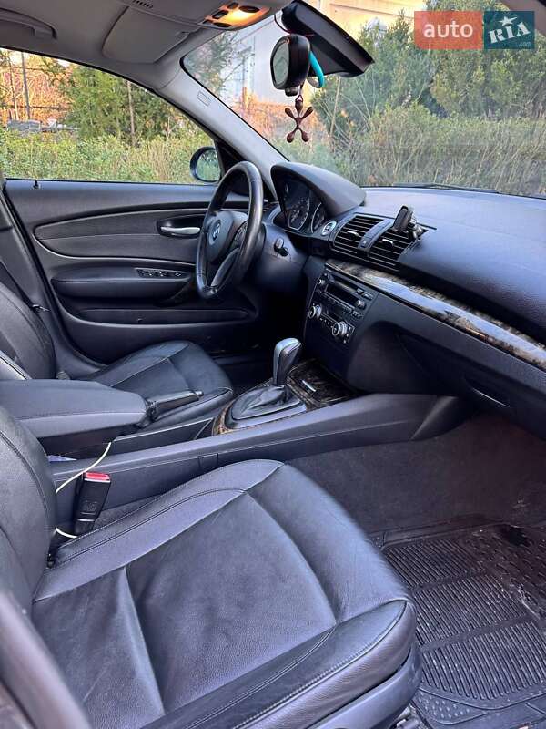 Хетчбек BMW 1 Series 2007 в Житомирі