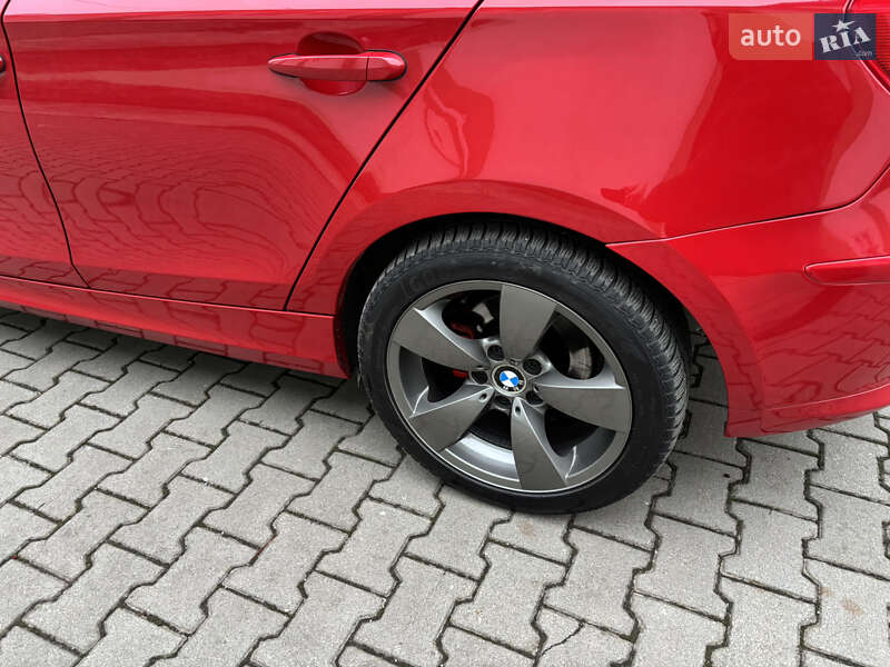 Хетчбек BMW 1 Series 2011 в Запоріжжі