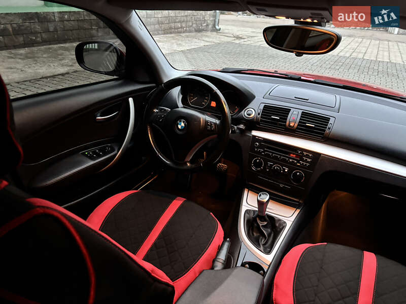 Хетчбек BMW 1 Series 2011 в Запоріжжі