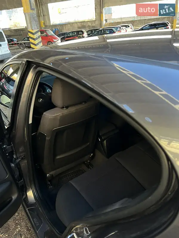 Хэтчбек BMW 1 Series 2007 в 