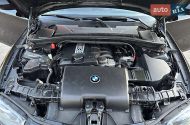 Хетчбек BMW 1 Series 2010 в 