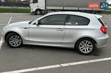 Хетчбек BMW 1 Series 2008 в 