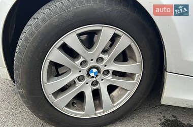 Хетчбек BMW 1 Series 2008 в 
