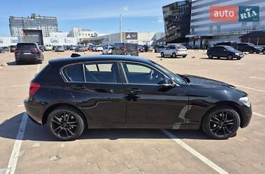 Хэтчбек BMW 1 Series 2012 в 