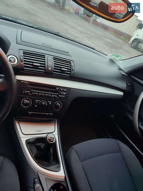 Хетчбек BMW 1 Series 2008 в Вінниці