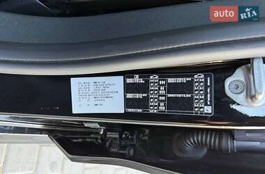 Хетчбек BMW 1 Series 2023 в 