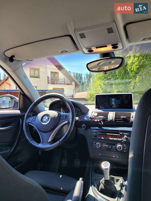 Хэтчбек BMW 1 Series 2008 в Киеве