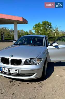 Хэтчбек BMW 1 Series 2009 в Южноукраинске