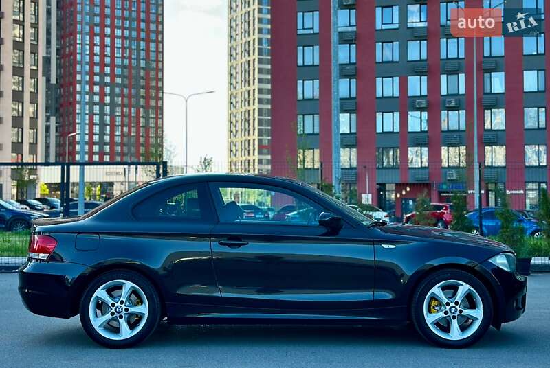 Купе BMW 1 Series 2007 в Києві
