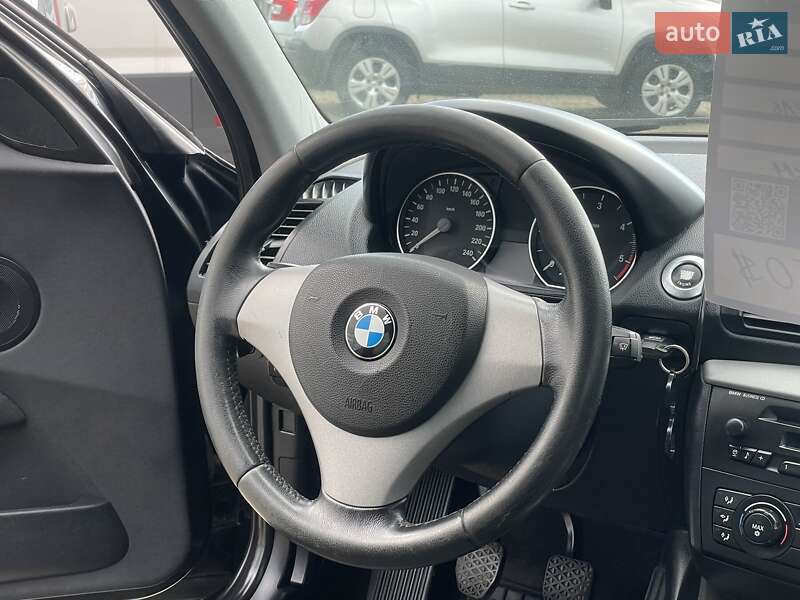 Хэтчбек BMW 1 Series 2006 в Мукачево