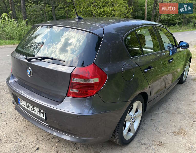 Хэтчбек BMW 1 Series 2007 в Луцке