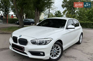 Хэтчбек BMW 1 Series 2018 в 
