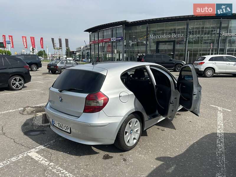 Хэтчбек BMW 1 Series 2005 в Киеве