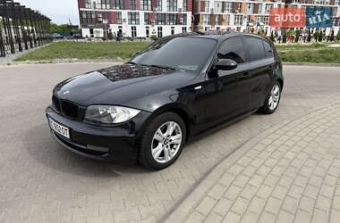 Хэтчбек BMW 1 Series 2009 в Киеве