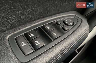 Хетчбек BMW 1 Series 2013 в 