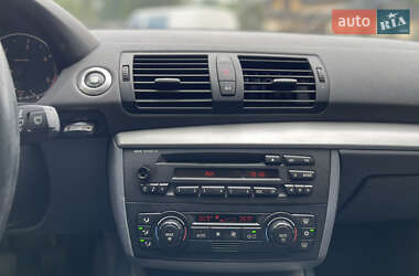 Хетчбек BMW 1 Series 2005 в 