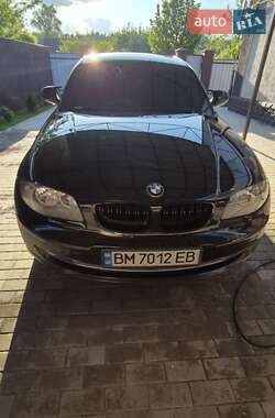 Хэтчбек BMW 1 Series 2011 в 