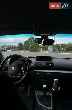 Хэтчбек BMW 1 Series 2009 в 