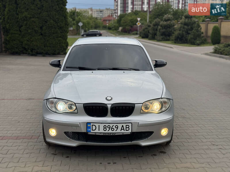 Хэтчбек BMW 1 Series 2004 в 