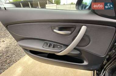 Хетчбек BMW 1 Series 2008 в 