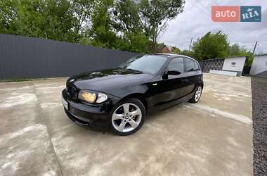 Хетчбек BMW 1 Series 2008 в 