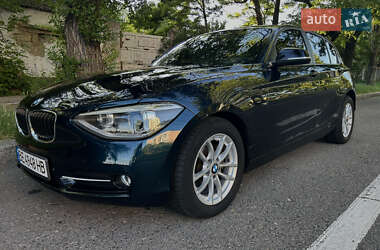 Хэтчбек BMW 1 Series 2015 в 