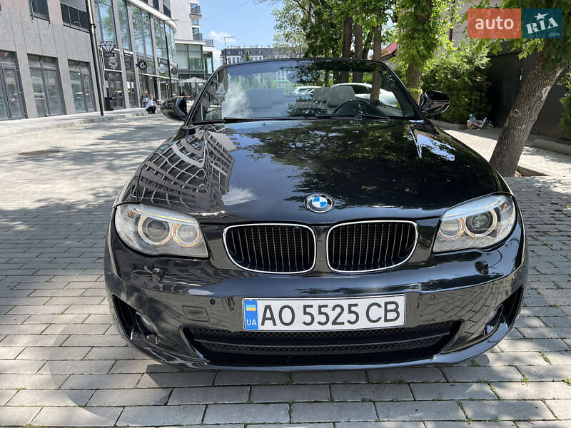 Кабриолет BMW 1 Series 2011 в Ужгороде