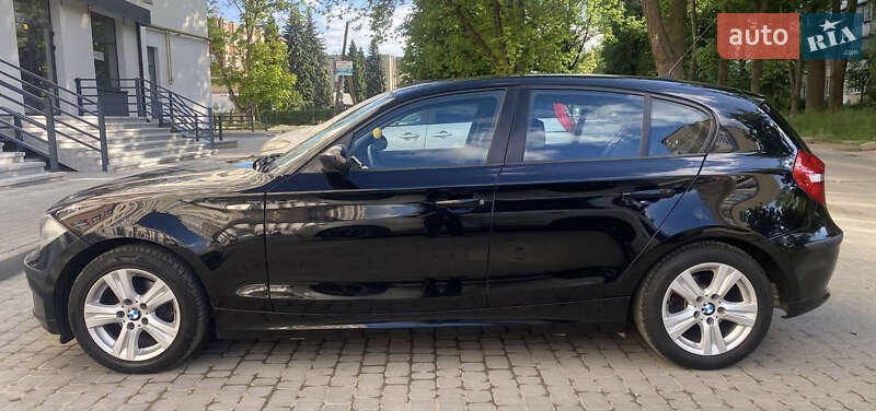 Хетчбек BMW 1 Series 2009 в Івано-Франківську
