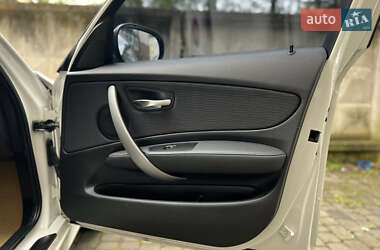 Хетчбек BMW 1 Series 2009 в 