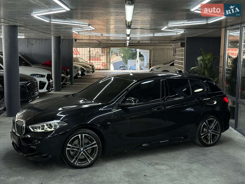 Хетчбек BMW 1 Series 2023 в Одесі