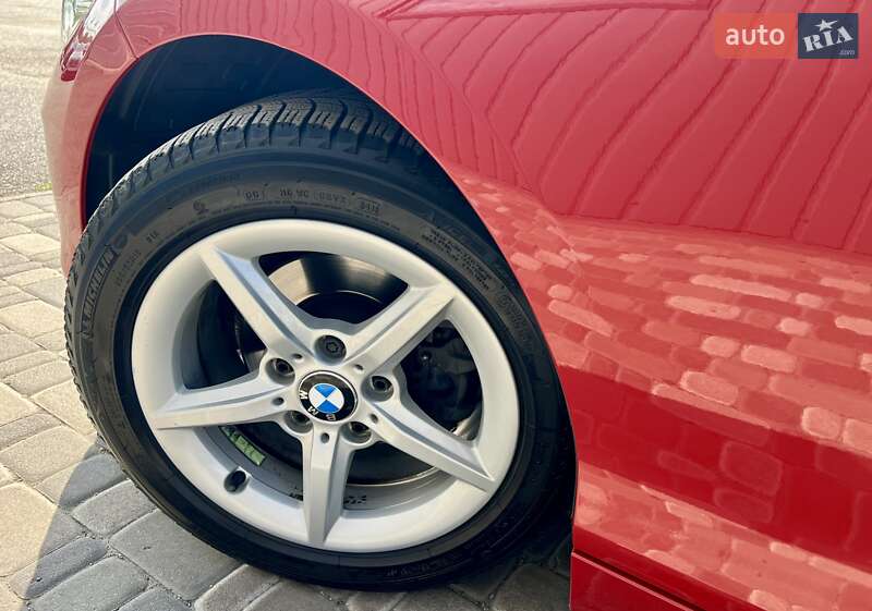 Хэтчбек BMW 1 Series 2017 в Киеве