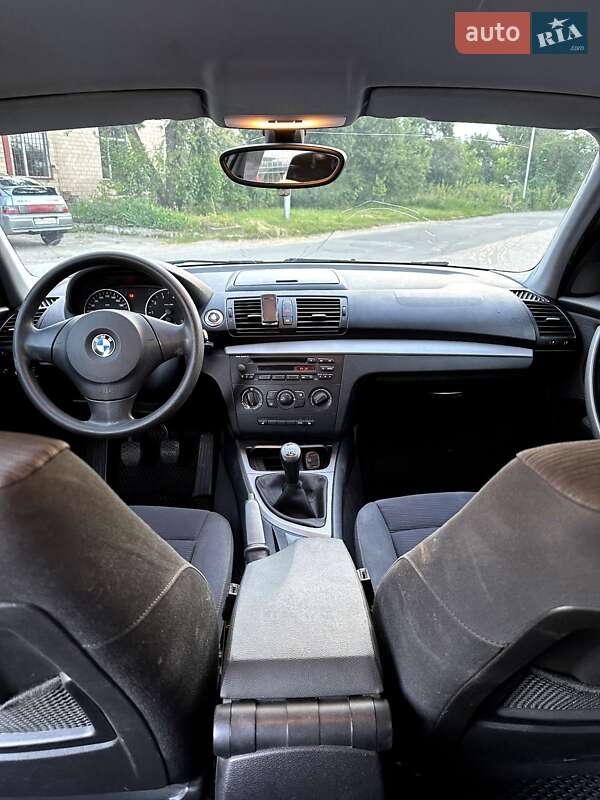 Хэтчбек BMW 1 Series 2008 в Лубнах